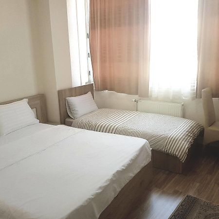 Bolero Hotel Ferizaj Exteriör bild