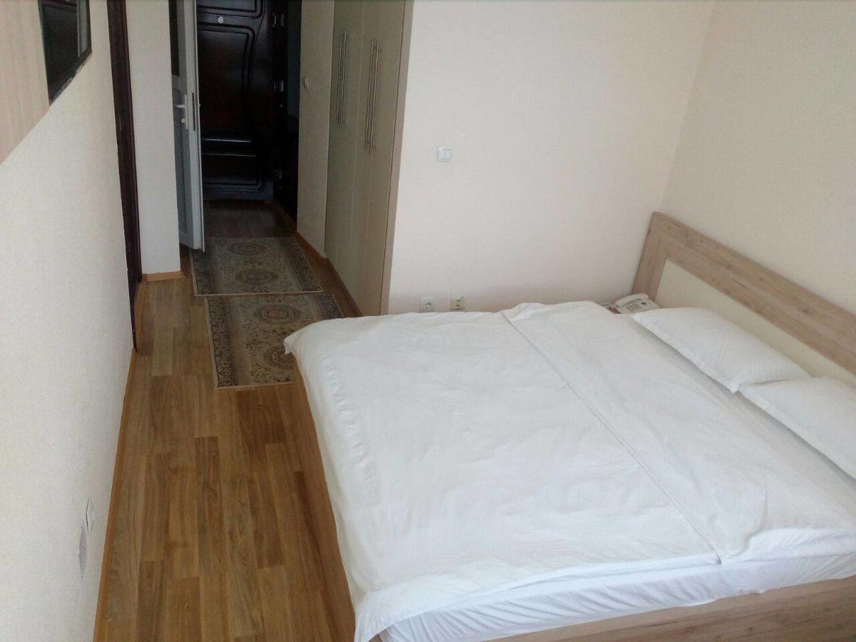 Bolero Hotel Ferizaj Exteriör bild